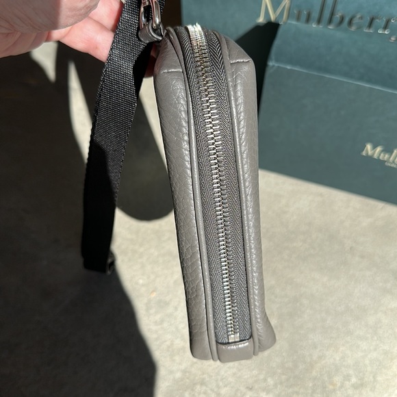 NEW MULBERRY LEATHER ZIPPERED POUCH BAG - Picture 5 of 11